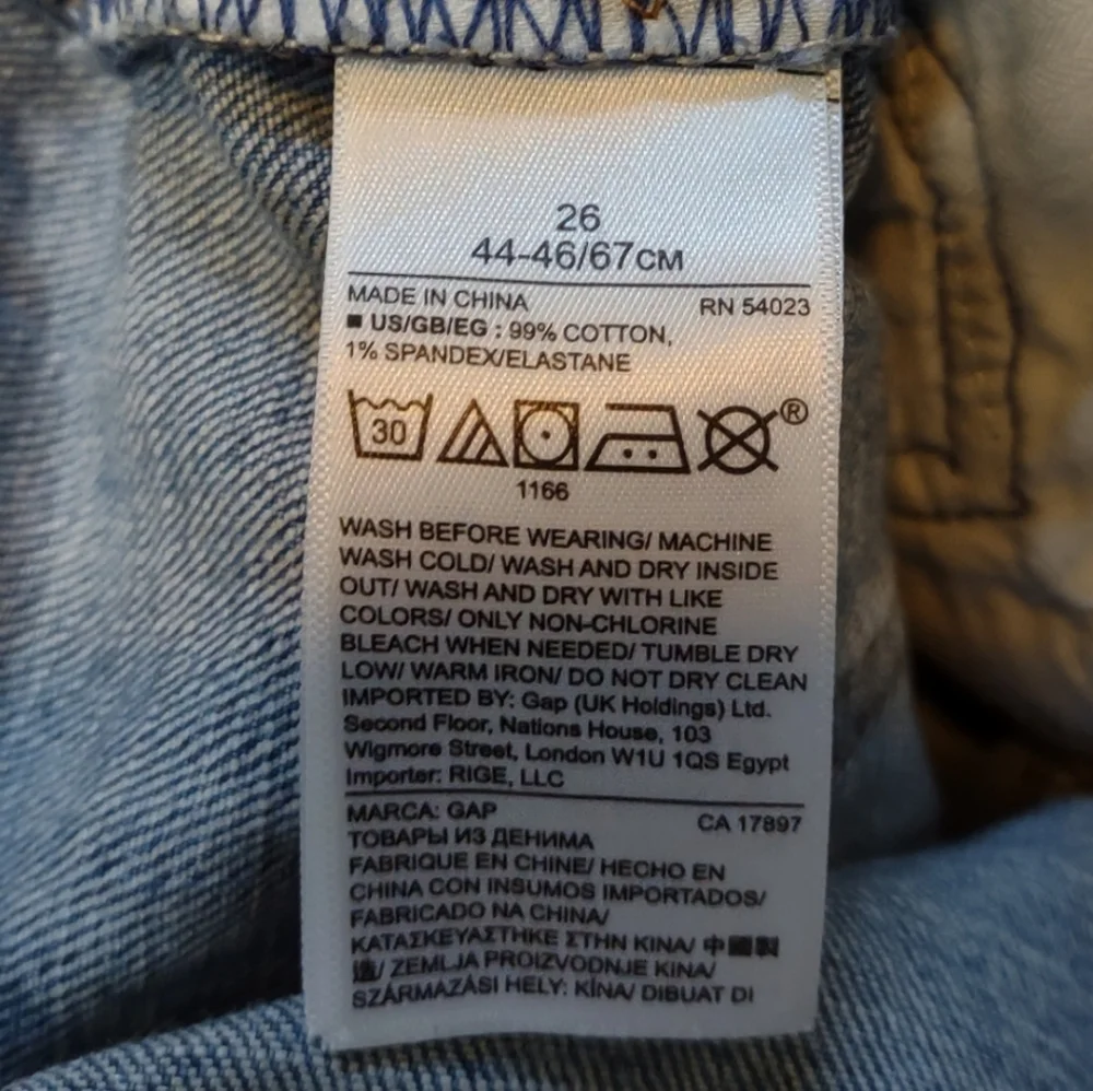 GAP SHORTS 26 Denim Size 2